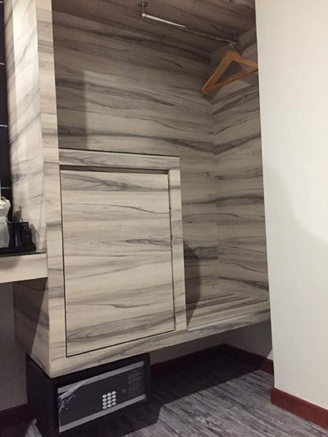 Meriton Inn Kuantan Zewnętrze zdjęcie